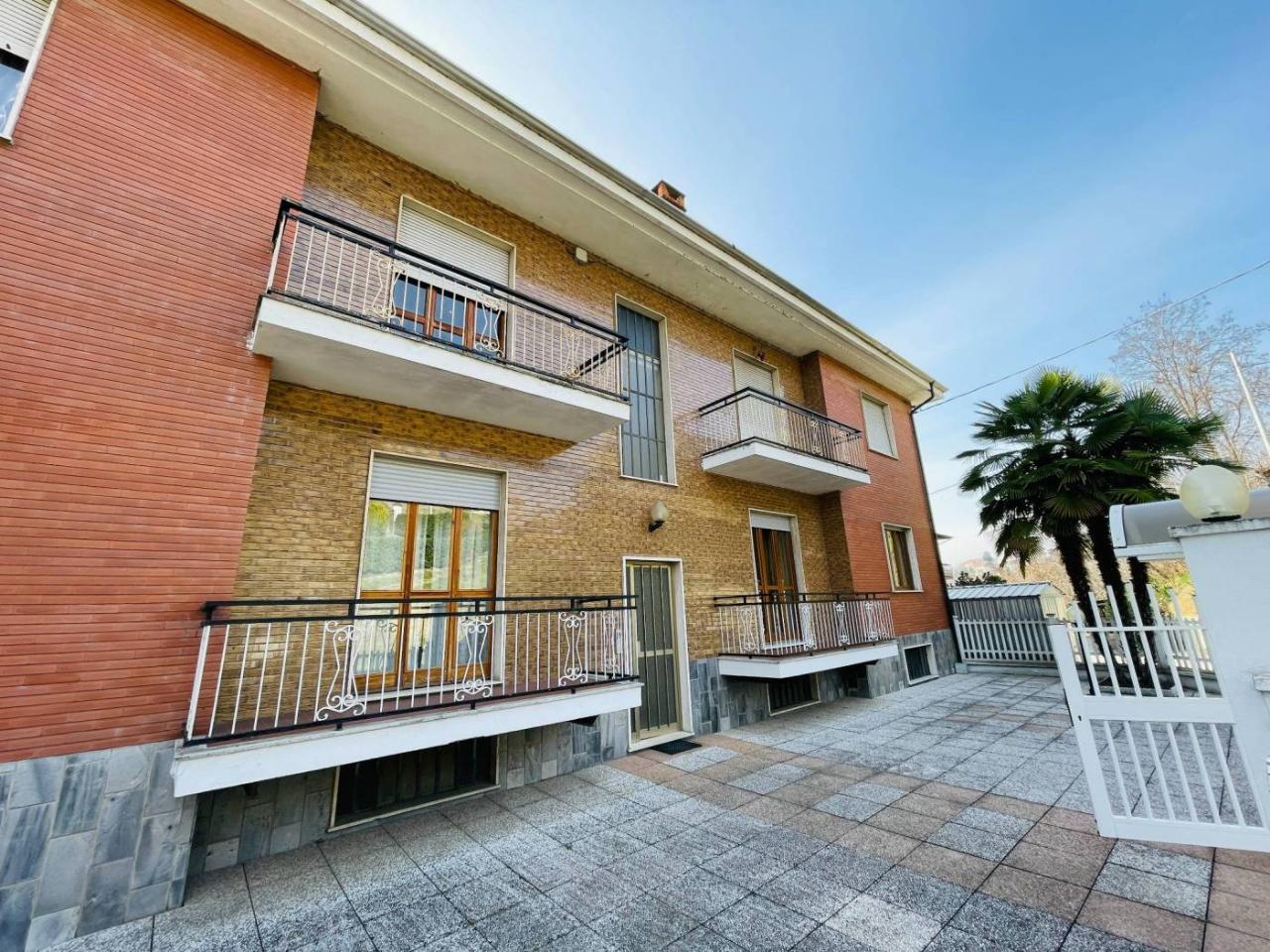 4 rooms Apartment in Bra, Italy No. 165650