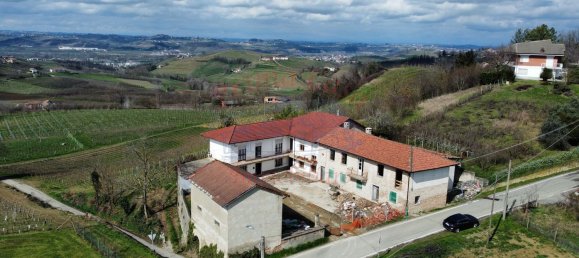 16 rooms House in Castagnole delle Lanze, Italy No. 154394 24