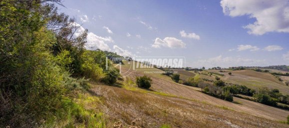 Casa de 3 divisões em Montecosaro, Italy N.º 174017 11