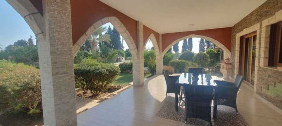 5 bedrooms House in Pervolia, Cyprus No. 16625 7