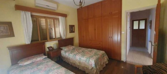 5 bedrooms House in Pervolia, Cyprus No. 16625 12