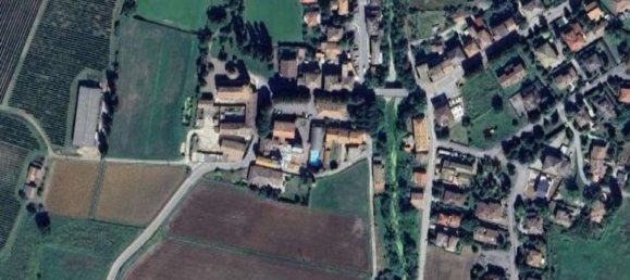 411m² Commercial property in Castell'Arquato, Italy No. 307563 11