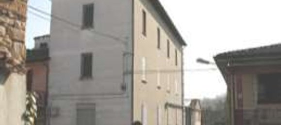 411m² Commercial property in Castell'Arquato, Italy No. 307563 2
