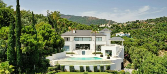 Villa de 5 dormitorios en Marbella, Spain No. 10102 10