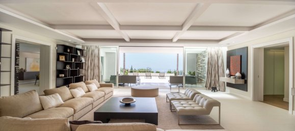 Villa de 5 dormitorios en Marbella, Spain No. 10102 9