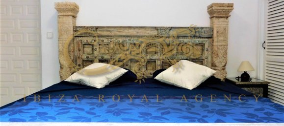 3 bedrooms Villa in Sant Agusti des Vedra, Spain No. 864 17