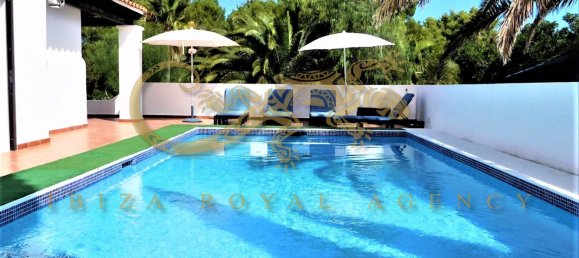 3 bedrooms Villa in Sant Agusti des Vedra, Spain No. 864 2