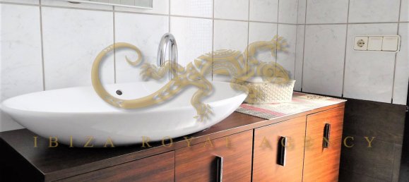 3 bedrooms Villa in Sant Agusti des Vedra, Spain No. 864 20