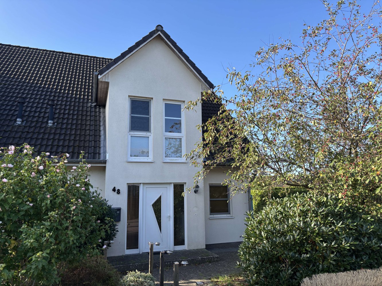 3 bedrooms Townhouse in Pinneberg, Germany No. 293016