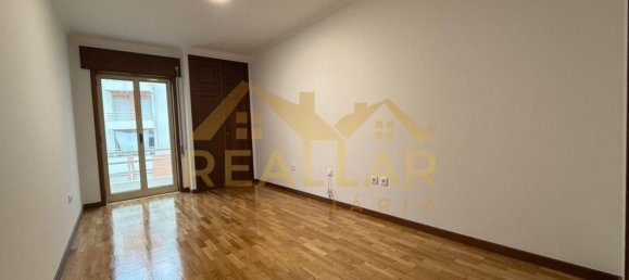 Квартира с 2 спальнями в Повуа ди Варзин, Португалия № 82610 12