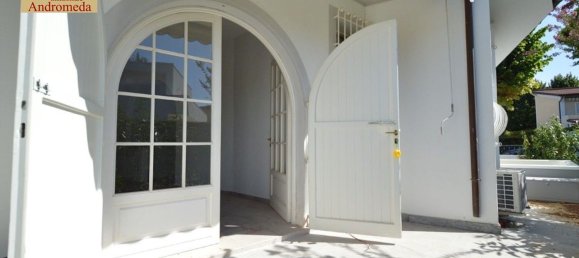 5 rooms House in Forte dei Marmi, Italy No. 37148 5