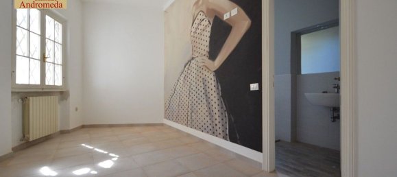 5 rooms House in Forte dei Marmi, Italy No. 37148 30