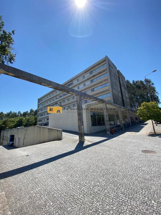 3 bedrooms Apartment in Maia, Portugal No. 324905