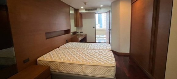 Apartamento com 4 quartos em condomínio em Khlong Toei, Thailand N.º 61826 8