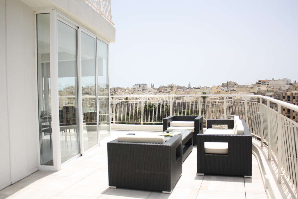 3 غرف نوم شقة في Saint Julian's, Malta رقم 8735