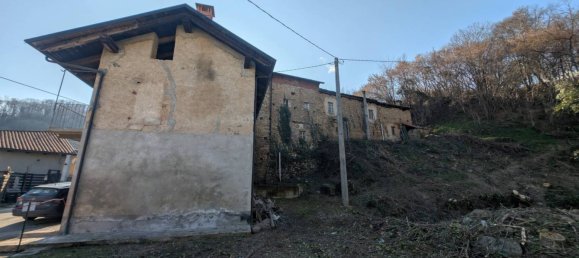 2 bedrooms House in Cumiana, Italy No. 274155 5