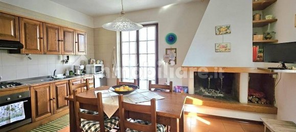 4 bedrooms Apartment in Massa, Italy No. 116491 5