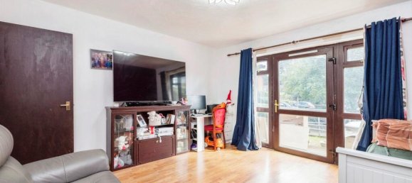 1 bedroom Apartment in Watford, United Kingdom No. 6144 8