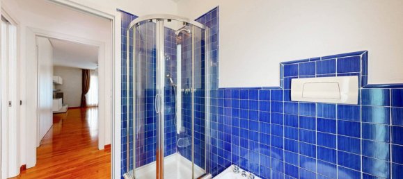 2 bedrooms Apartment in Milan, Italy No. 282296 24