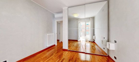 2 bedrooms Apartment in Milan, Italy No. 282296 29
