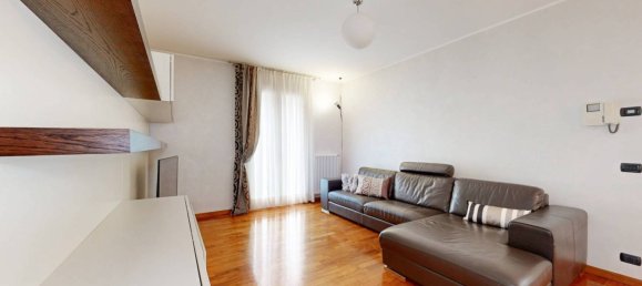 2 bedrooms Apartment in Milan, Italy No. 282296 10