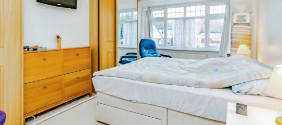 3 bedrooms House in Purley, United Kingdom No. 8067 10