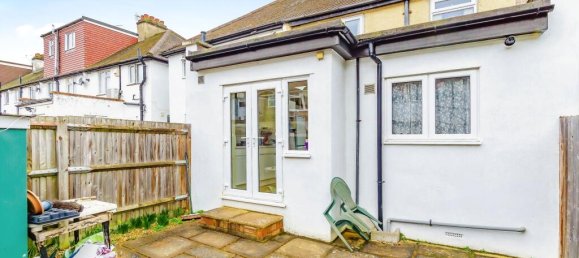 3 bedrooms House in Purley, United Kingdom No. 8067 29