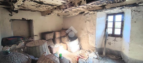 4 rooms House in San Sebastiano Curone, Italy No. 25258 12