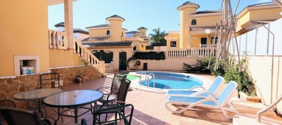 3 bedrooms House in Alicante, Spain No. 177135 4