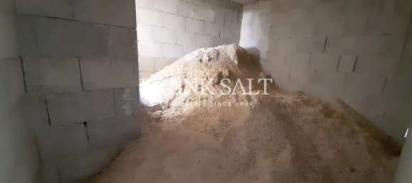 Apartamento de 3 dormitorios en Victoria, Malta No. 844 7
