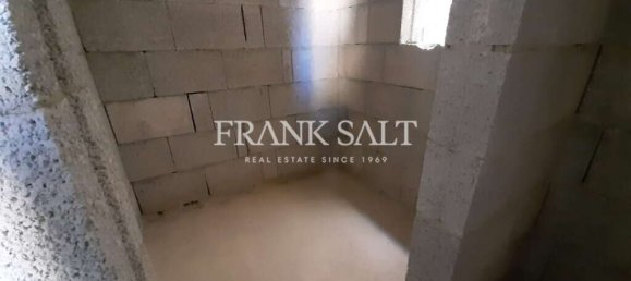 Apartamento de 3 dormitorios en Victoria, Malta No. 844 3