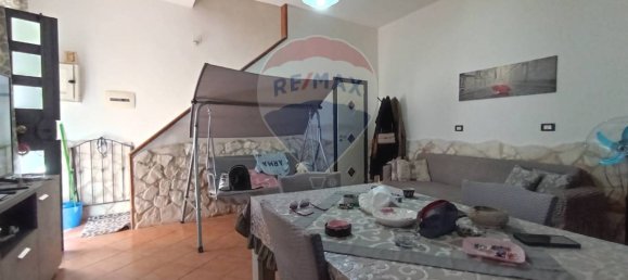 2 Schlafzimmer Haus in Motta Sant'Anastasia, Italy, Nr. 307355 7