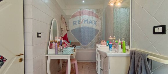 2 Schlafzimmer Haus in Motta Sant'Anastasia, Italy, Nr. 307355 13