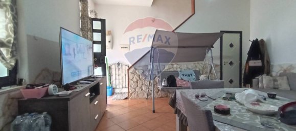 2 Schlafzimmer Haus in Motta Sant'Anastasia, Italy, Nr. 307355 6