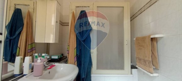 2 Schlafzimmer Haus in Motta Sant'Anastasia, Italy, Nr. 307355 21