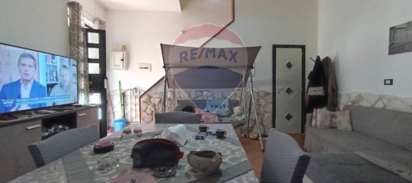 2 Schlafzimmer Haus in Motta Sant'Anastasia, Italy, Nr. 307355 8