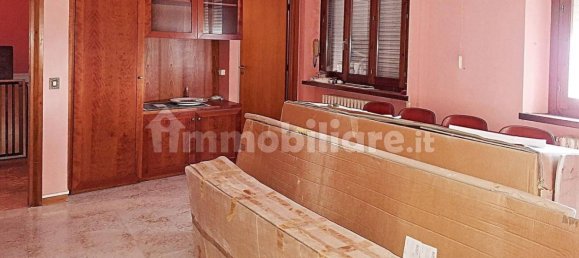 5 bedrooms House in Gualdo Cattaneo, Italy No. 357430 4