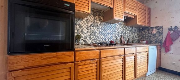 3 bedrooms House in Blois, France No. 237511 5