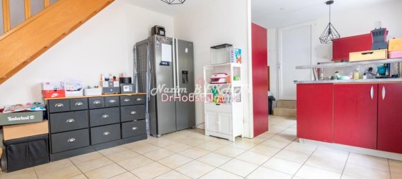 3 bedrooms House in Limay, France No. 162272 10