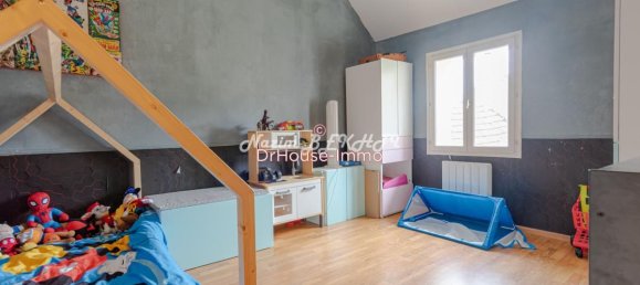 3 bedrooms House in Limay, France No. 162272 12