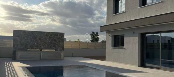 3 Schlafzimmer Villa in Moni, Cyprus, Nr. 19652 2