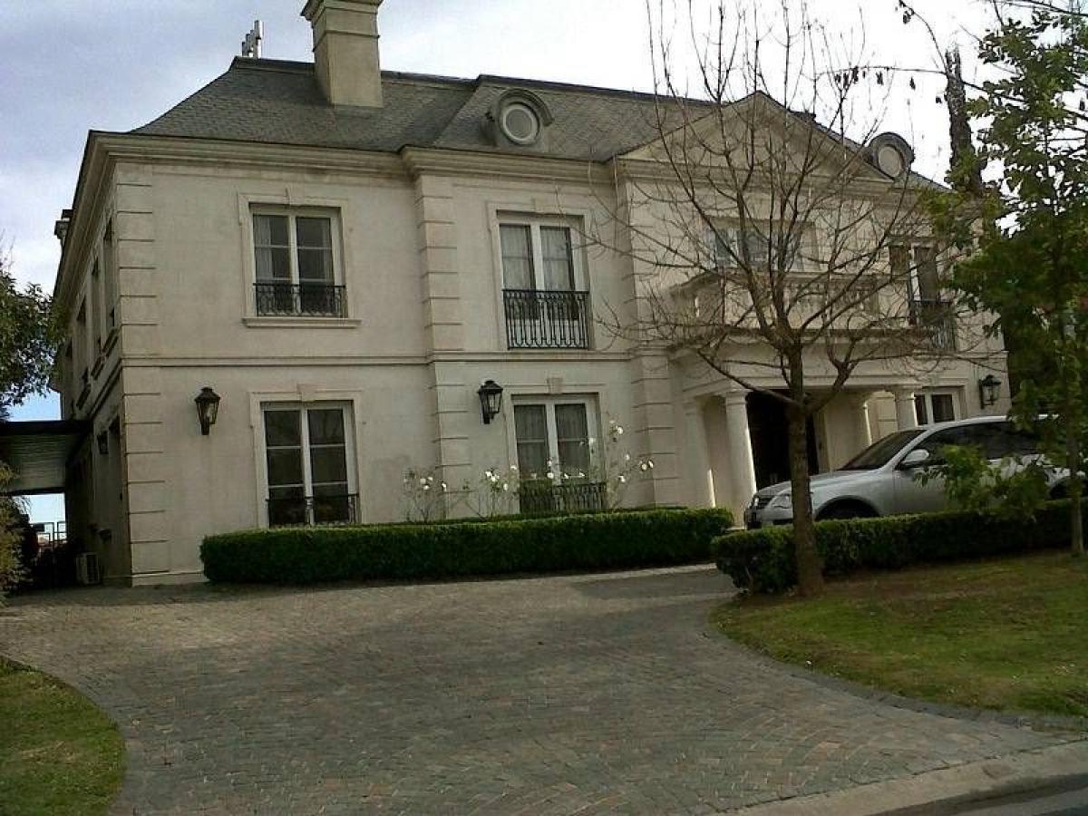 5 bedrooms House in Tigre, Argentina No. 17376