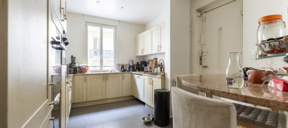 3 bedrooms Apartment in Paris, France No. 142886 8