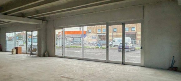 2-Zimmer Gewerbliche Immobilie in Montirone, Italy, Nr. 206998 18