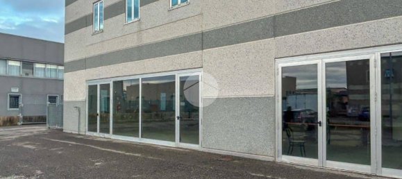 2-Zimmer Gewerbliche Immobilie in Montirone, Italy, Nr. 206998 9