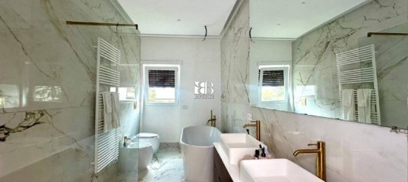 Apartamento de 5 habitaciónes en Rome, Italy No. 19163 18