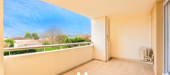 2 bedrooms Apartment in Marseille, France No. 310914 4