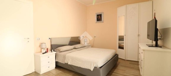 Apartamento de 1 dormitorio en Genzano di Roma, Italy No. 304932 8