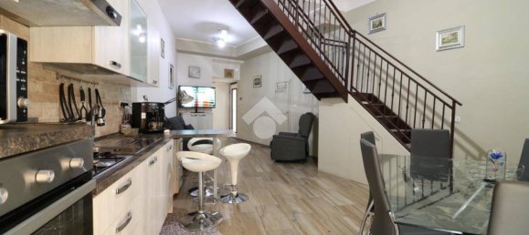 Apartamento de 1 dormitorio en Genzano di Roma, Italy No. 304932 2