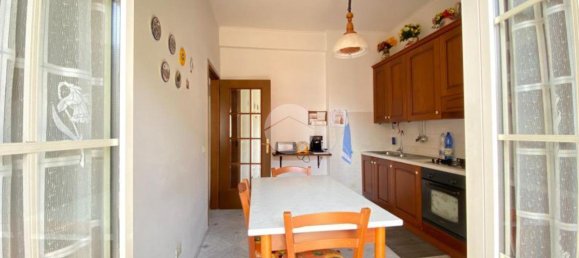 3-salle Appartement à Palombara Sabina, Italy No. 151662 12